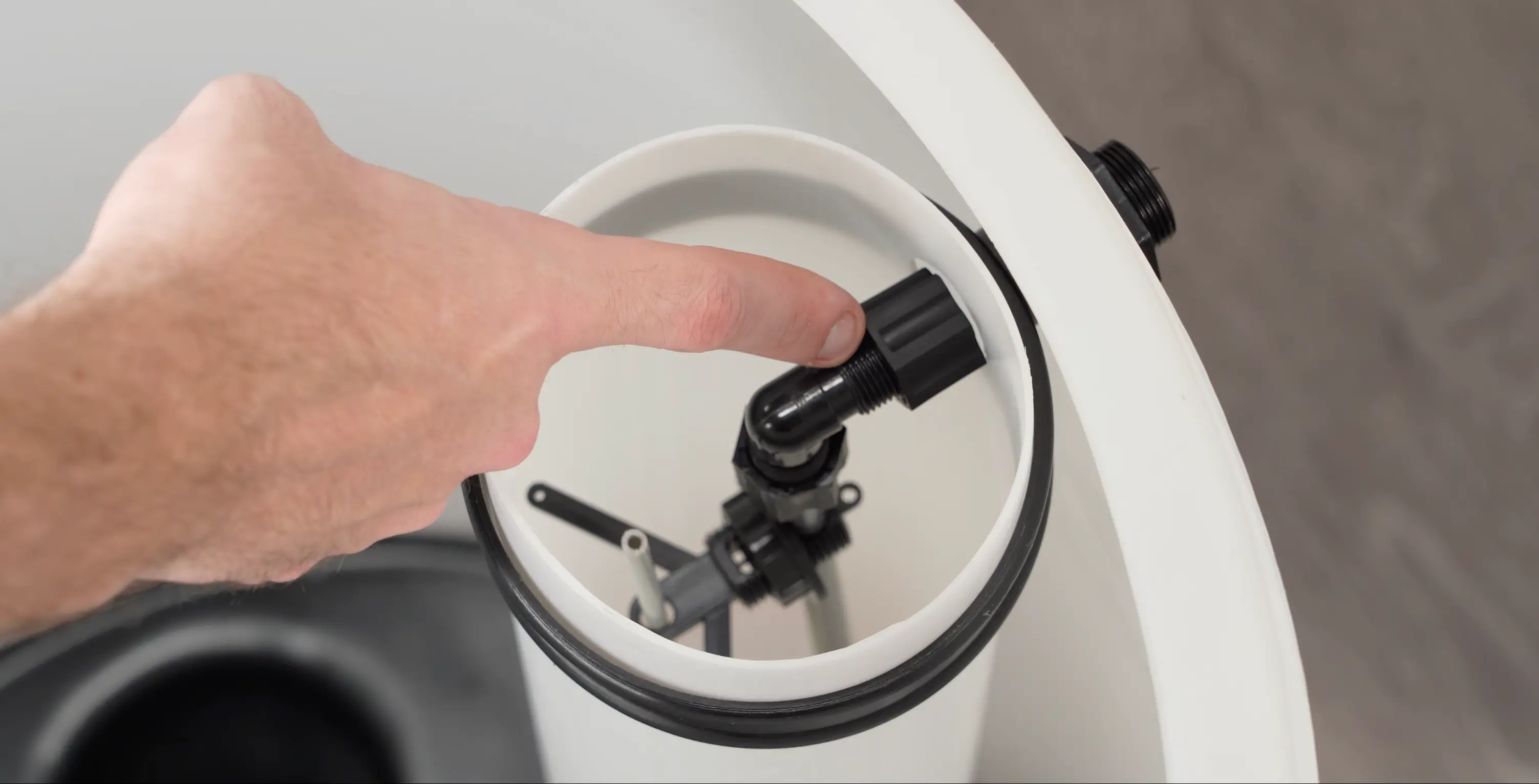 Access the Float Switch | 2