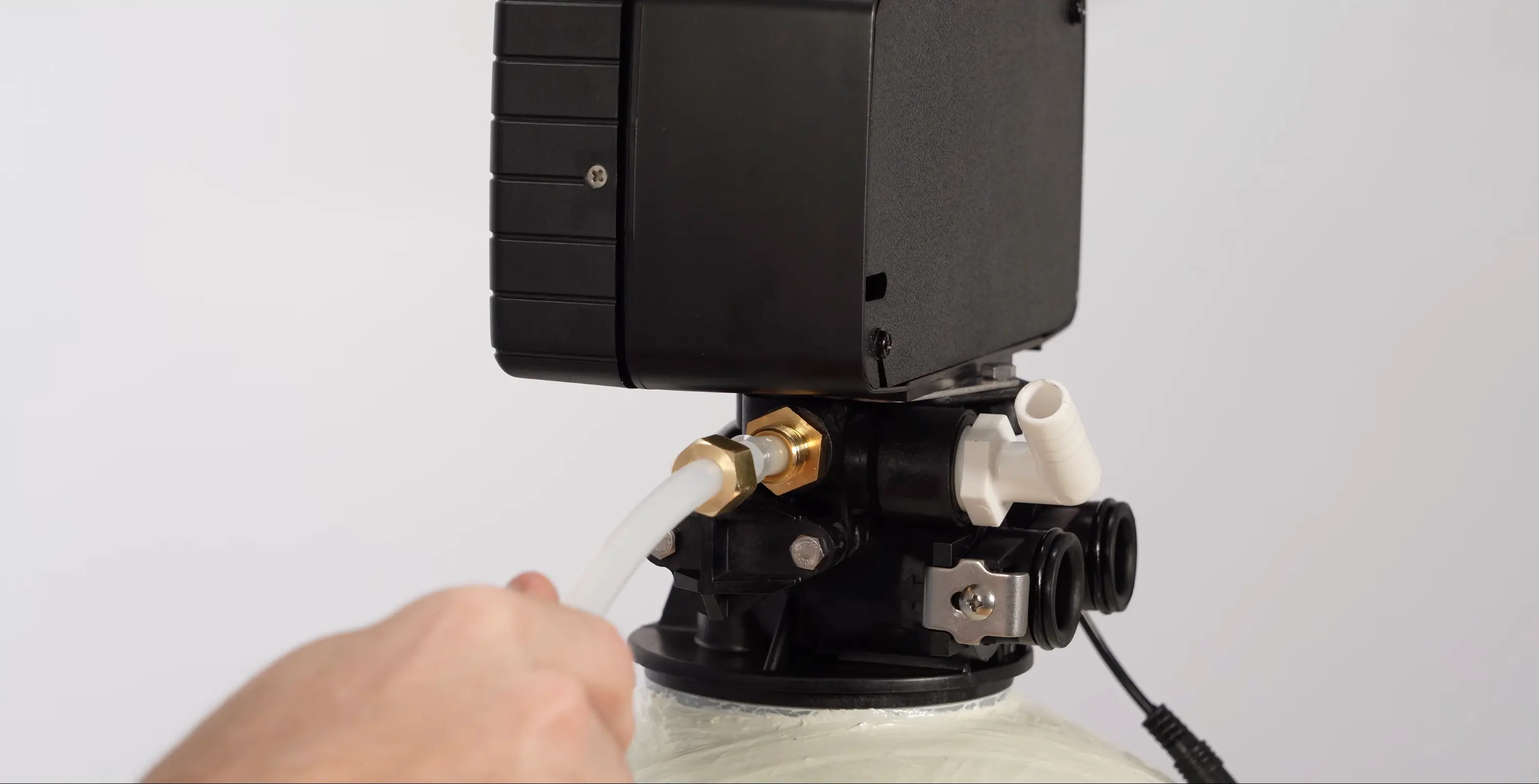 Connect Tubing to the Control Valve | 1