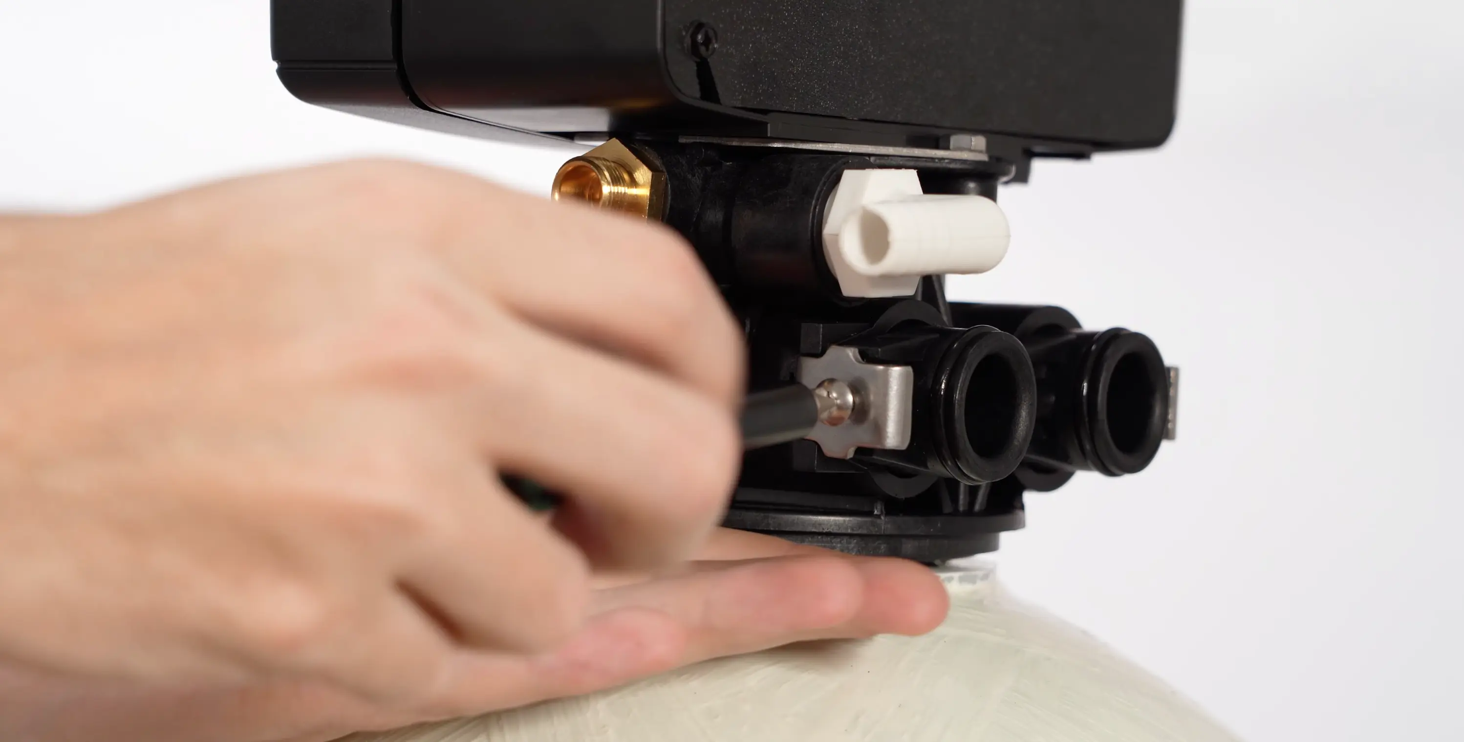 Removing the Side Brackets | 1