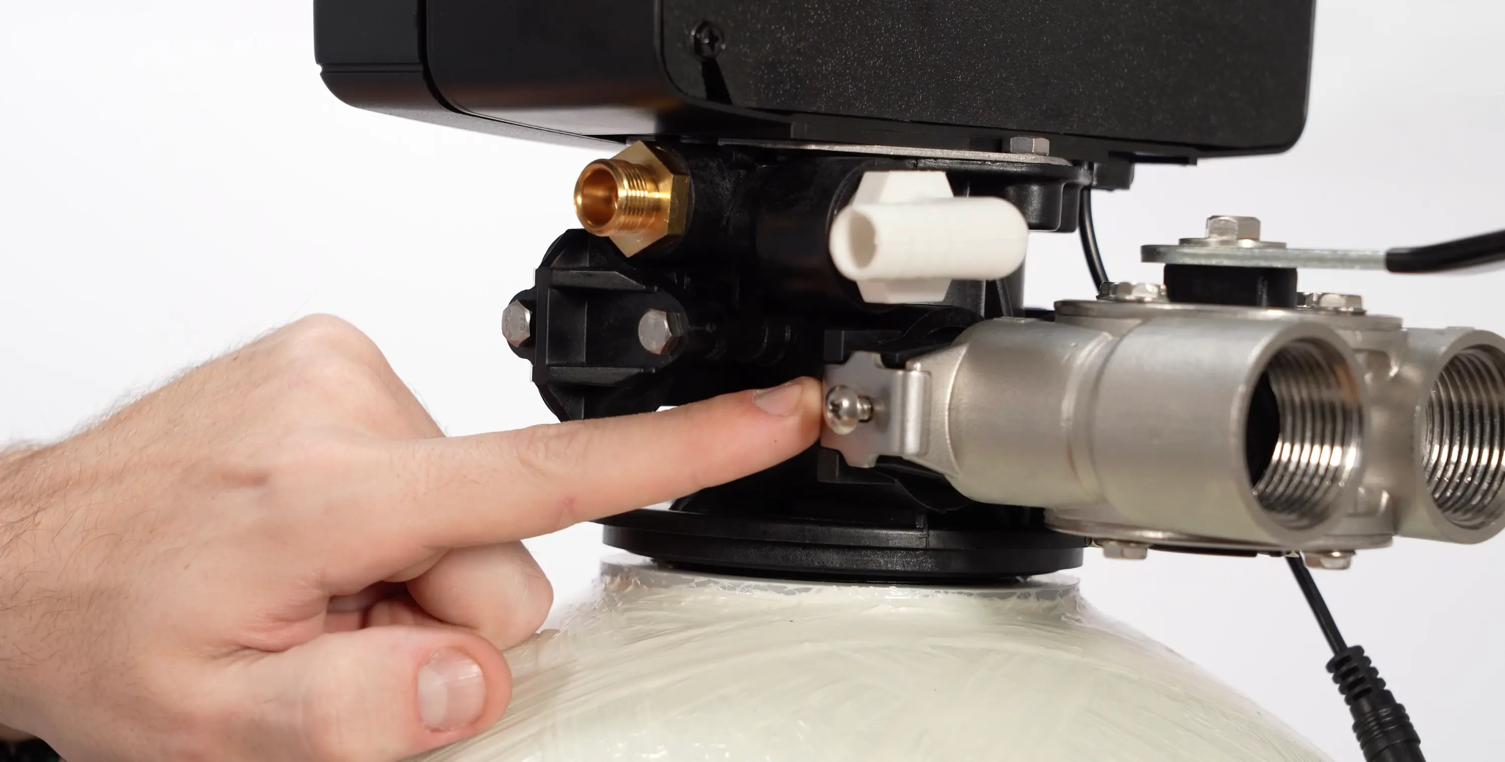 Reinstalling the Side Brackets | 1